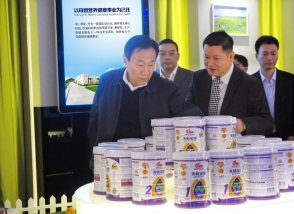 國家食品藥品監督管理總局張勇局長一行蒞臨明一國際指導工作