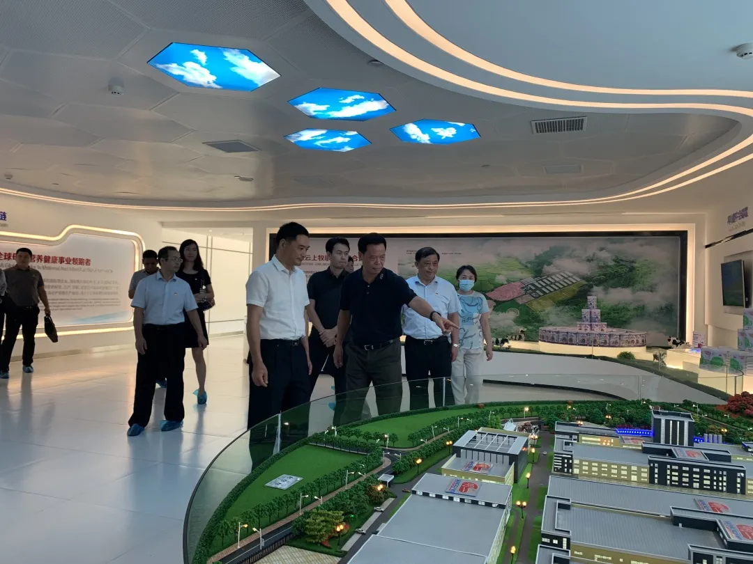 放心品牌，品質先行！福建省市場監督管理局局長為明一國際點贊