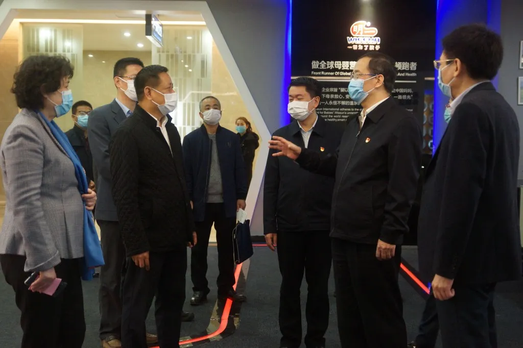 福建省總工會主席黃琪玉慰問明一國際復工生產職工